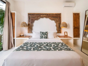 NEW! Rustic Interior design Private Villa 3 BR Umalas w staff 25 Disc