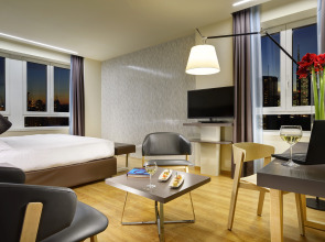 Отель Unahotels Century Milano