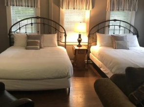 The Frogtown Inn And 6 Acres Restaurant