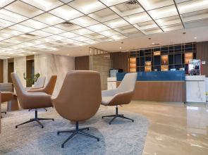Grand Anara Airport Hotel