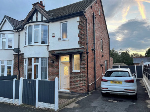 Derby House - Perfect for Contractors/groups