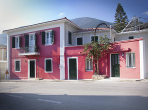 House 1910 by Zante Plaza