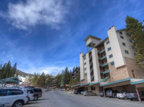 Heavenly Chairview Condo 2 Bedroom Home by RedAwning