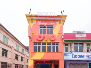 Super OYO Capital O 89366 Spring Inn Hotel