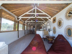 Villa Shelra