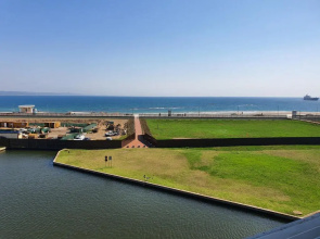 Accommodation Front - Gorgeous 4 Sleeper Beachfront Apartment