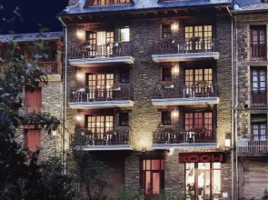 Apartaments Montaña