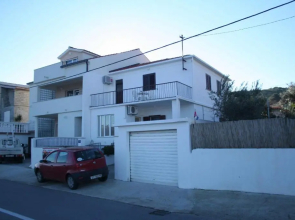 Apartment Andja - 5m from the beach