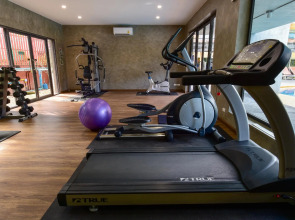 R-Mar Resort and Spa