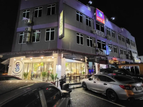 TAMIM SUITE GROUP HOTEL Dungun