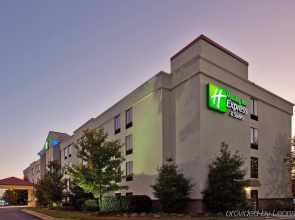 Holiday Inn Express & Suites Raleigh Durham Airport at RTP by IHG