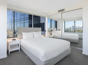 Oaks Melbourne Flemington Suites