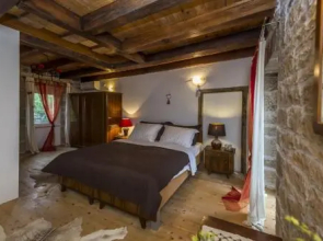 Villa Katarina&Luka with Beautiful Garden and Pool