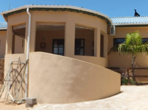Daisy Country Lodge