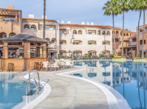 Los Amigos Beach Club Hotel