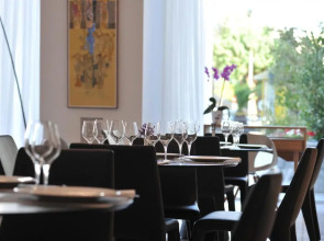 Athenaeum Grand Hotel