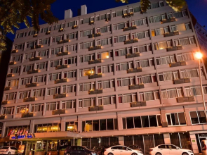Gur Kent Hotel