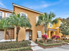 4752 Vero Beach Place