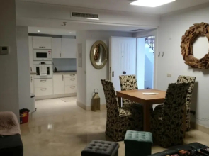 White Pearl Beach L2