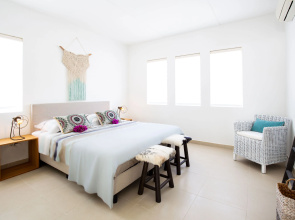 Fascinating Ocean Front 3BR Penthouse at Blue Bay Beach & Golf Resort