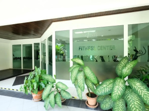 Отель Jomtien Plaza Residence