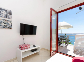Apartments Mladen