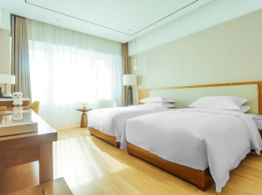 yantai jiangjunlanwandujiajiudian