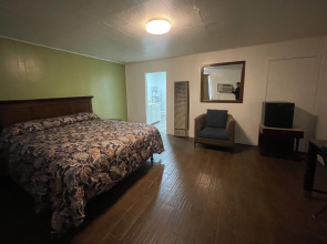 Oak Motel Modesto CA