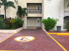 Cancun Plaza Condo Apartment