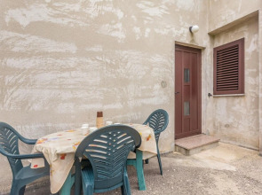 Stunning Apartment in Jurandvor With Wifi and 2 Bedrooms