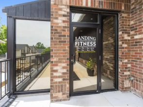 Modern Yote Condo at Roark Creek