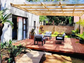 Mellow 2 Bedroomed Cottage - 2083