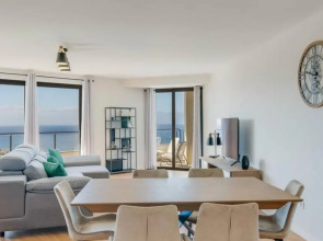 Banana Tree in C Mara de Lobos