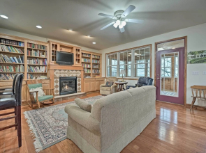 Lake Michigan Waterfront Home: 1 Mile to Downtown!