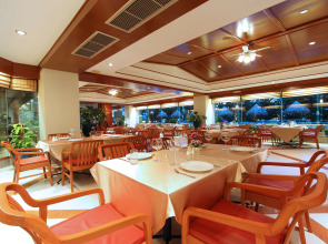 Andaman Beach Suites Hotel