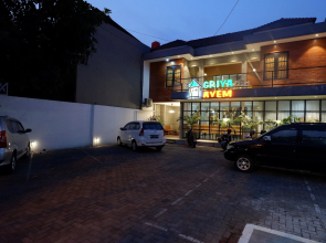 RedDoorz near Universitas Diponegoro 2