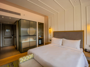 Holiday Inn Goa Candolim by IHG