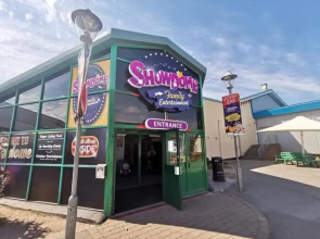 Inviting 3-bed Caravan in Porthcawl
