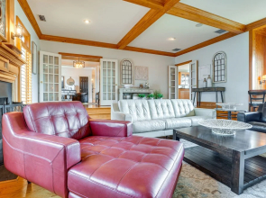 High-end Helen Home: Heated Pool, Fire Pit + Views