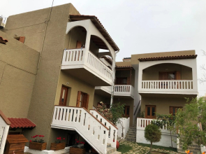 Nicolas Beach Guesthouse