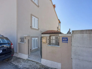 Apartment Jakara 1