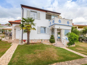 Awesome Apartment in Barbariga With 2 Bedrooms and Wifi