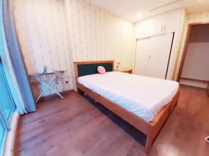Spacious Modern 4-bed 140sqm Vinhomes Apartment