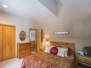 Cool Ridge Town Home at Summerwood 3 Bedroom Holiday home by Key to the Rockies