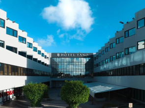 Pacific Bay Hotel