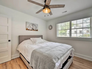 Chic Urban Farmhouse in Historic Dilworth w/ Patio