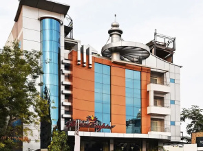 Capital O 18514 Hotel Royal Empire