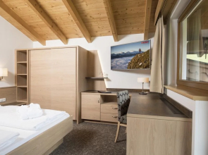 Hotel Eden