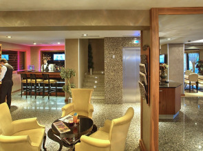 Momento - Special Class