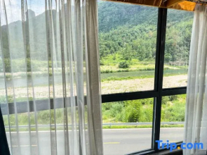 Xianju Yunshan Fog House